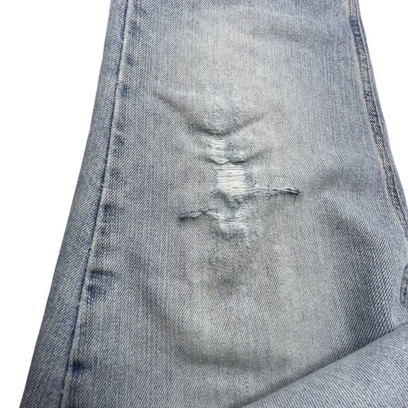 Tommy Hilfiger Hipster women's size 16 light wash distressed straight jeans - Picture 4 of 12